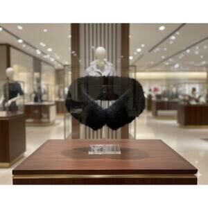 Beautiful Faux Fur Collar